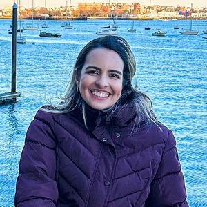 Meet your Posher, Rebeca